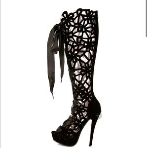 Knee hight hollow transparent tie up boots